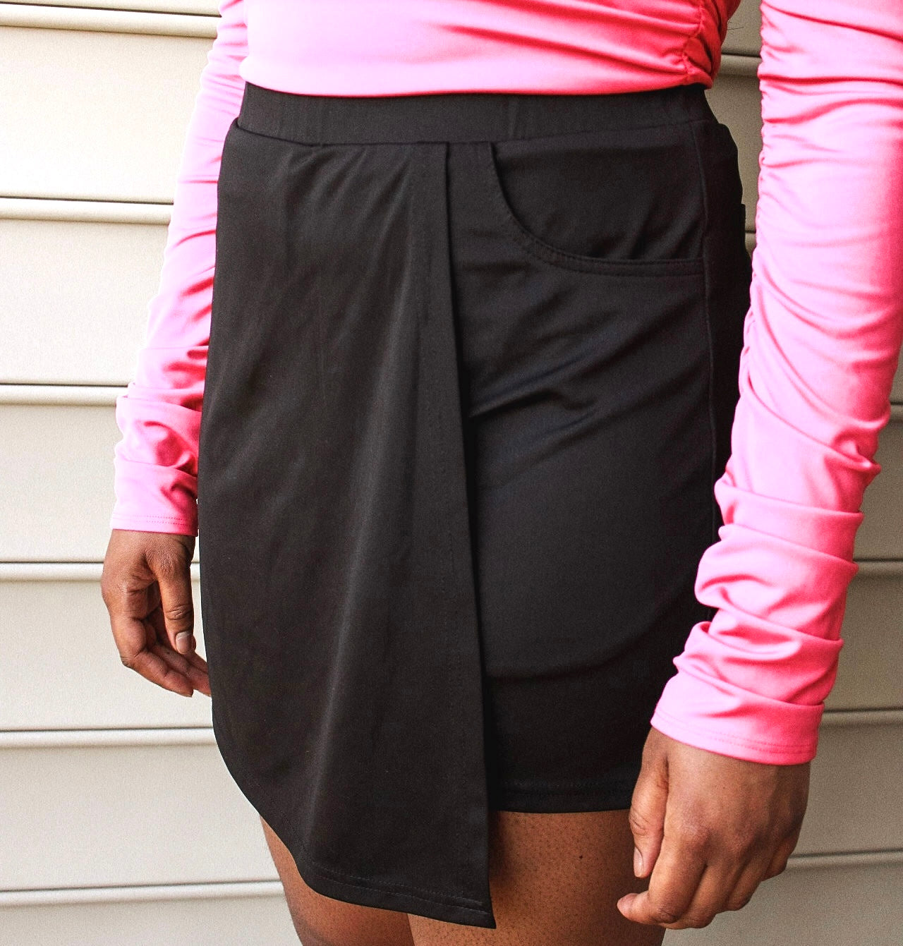 STATUESQUE ASYMMETRICAL SKORT